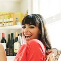 Hannah Simone Nude