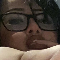 Liltraviesaa Nude
